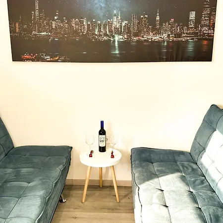 Vibe S32 Apartman,ac,free Parking דירה