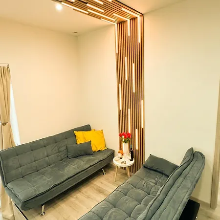 דירה Vibe S32 Apartman,ac,free Parking Székesfehérvár