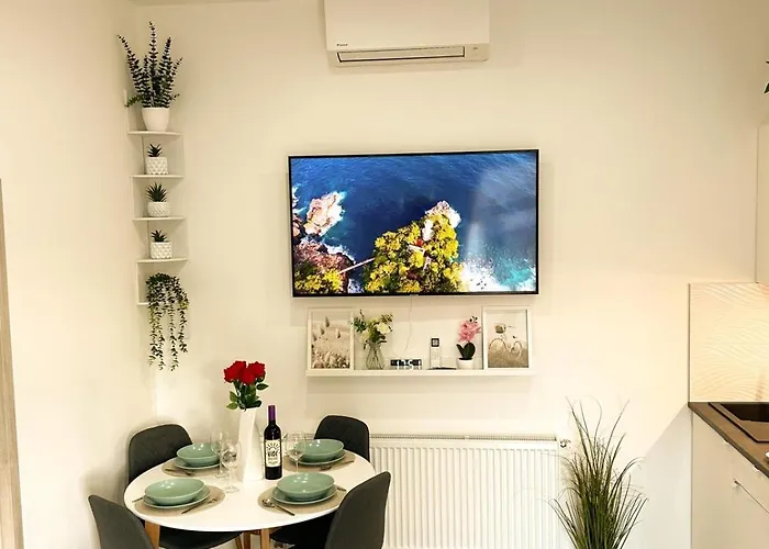 Vibe S32 Apartman,ac,free Parking * Székesfehérvár