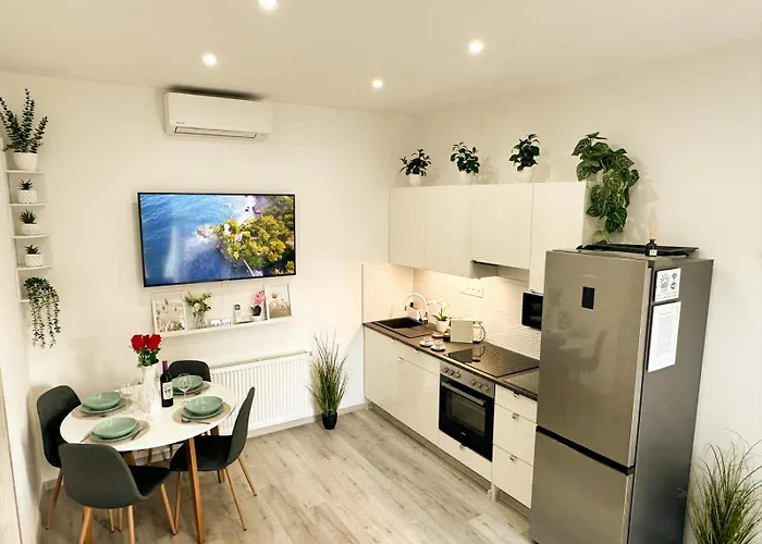 Vibe S32 Apartman,ac,free Parking Διαμέρισμα