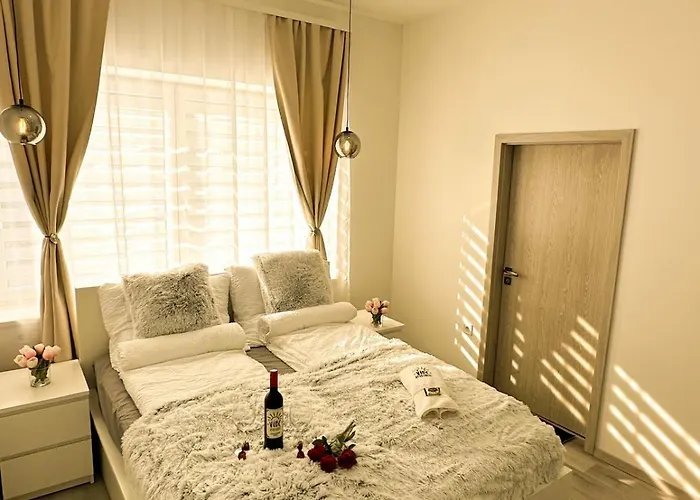 Vibe S32 Apartman,ac,free Parking Székesfehérvár
